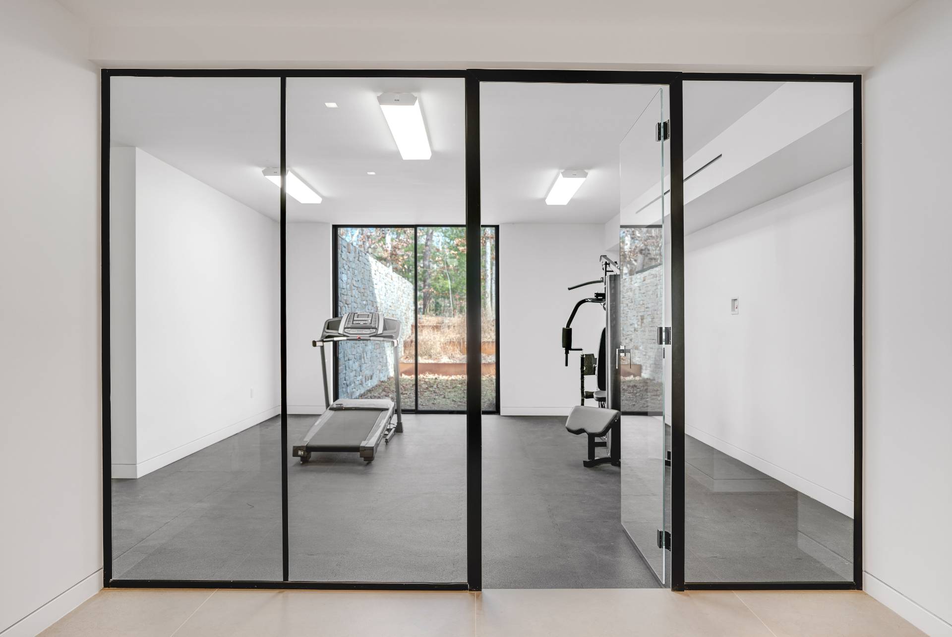 #21 photo, 8 Barnes Avenue, East Hampton , NY 11937