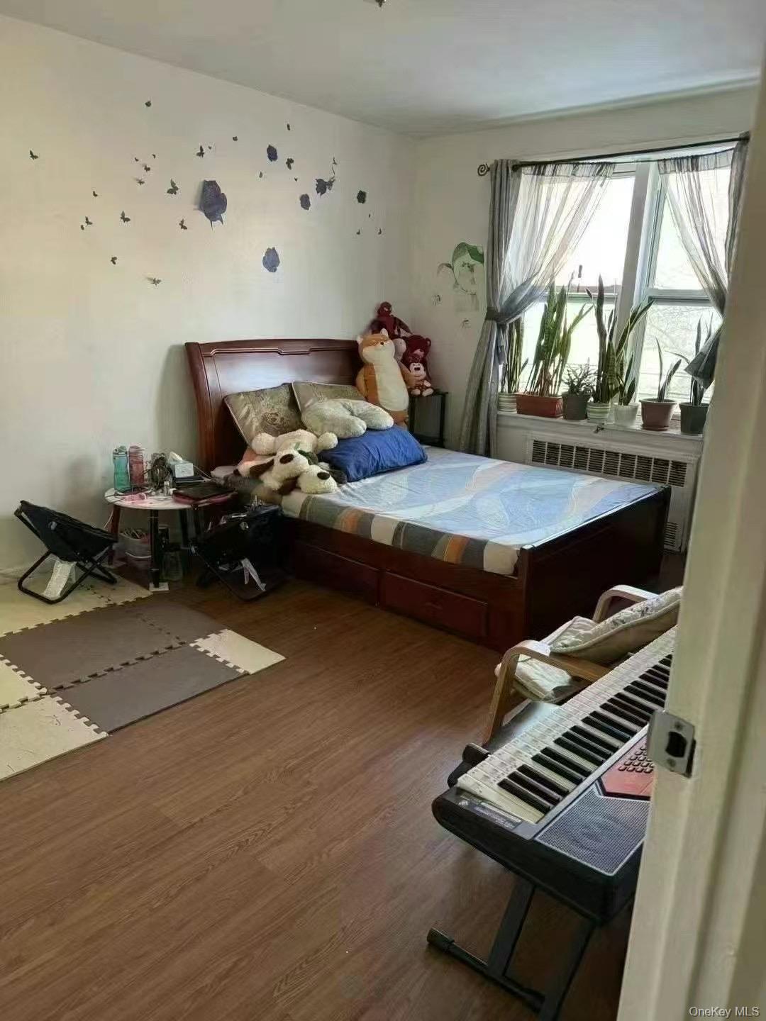 #5 photo, 4240 Bowne St, クイーンズ区 Flushing , NY 11355