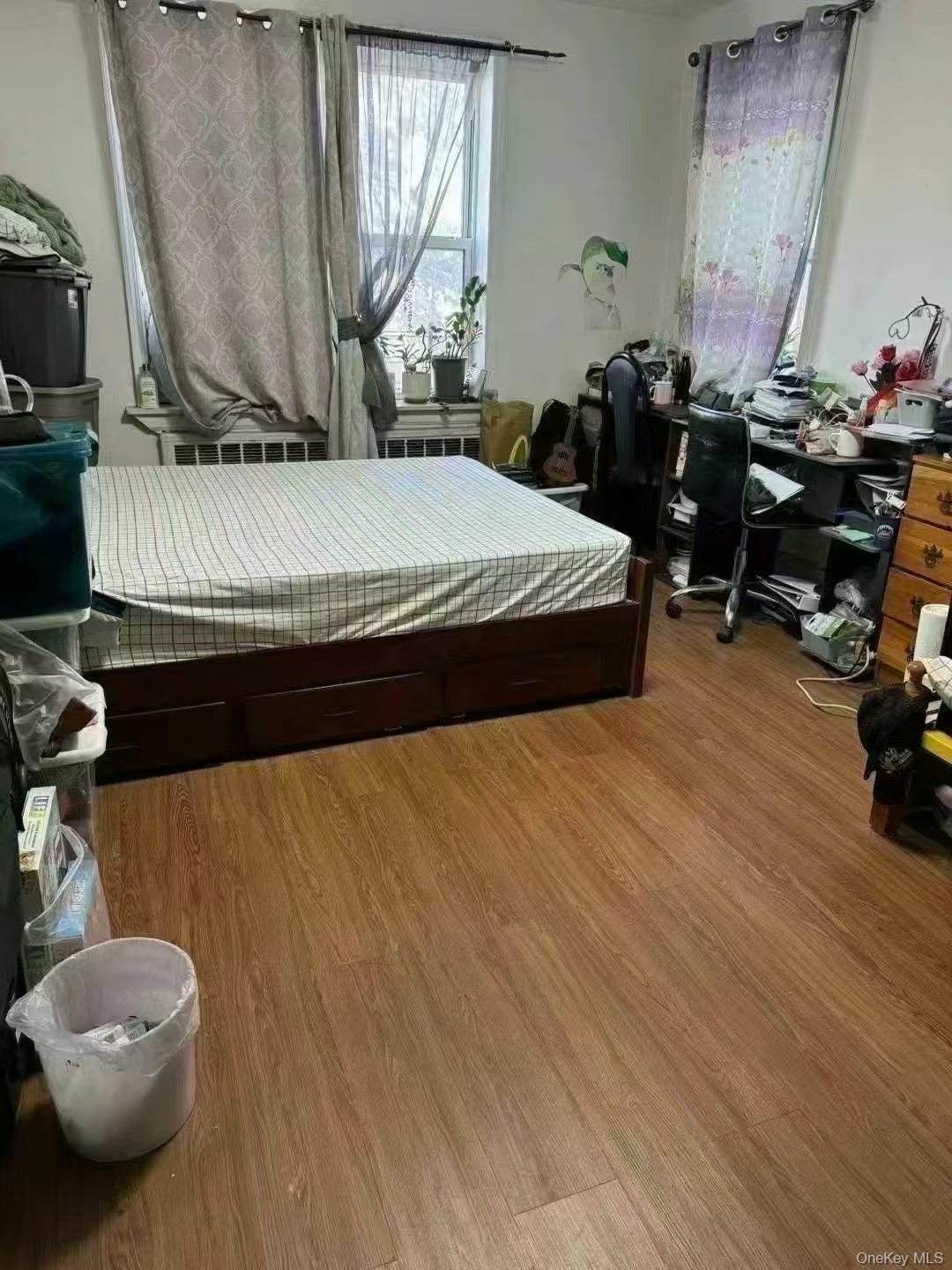 #7 photo, 4240 Bowne St, クイーンズ区 Flushing , NY 11355