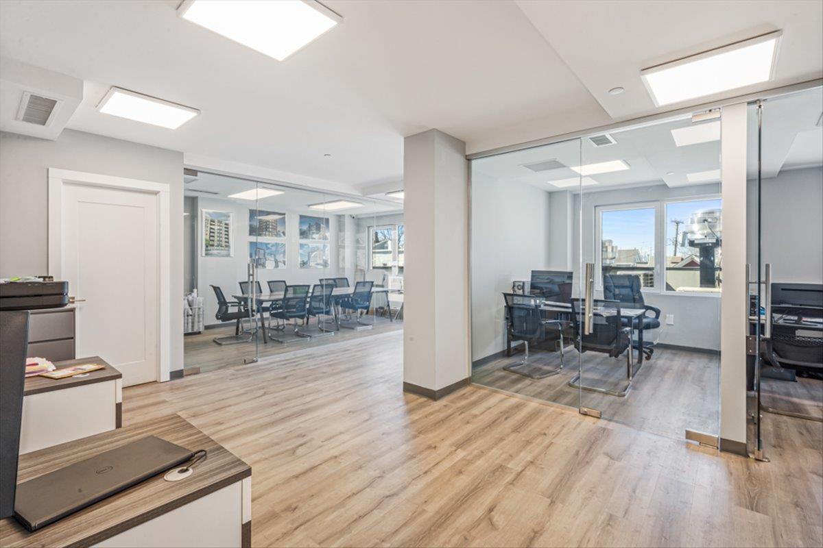 #2 photo, 20-22 College Point Boulevard, クイーンズ区 College Point , NY 11356