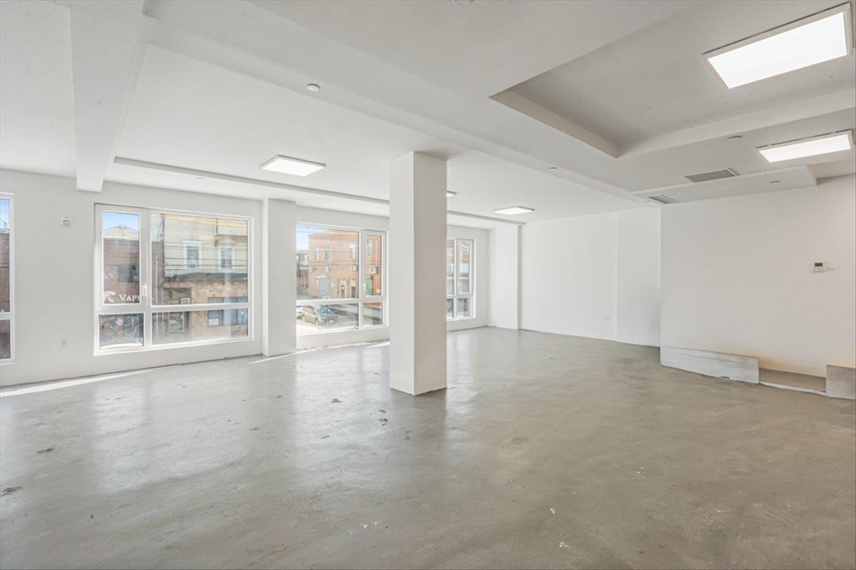 #3 photo, 20-22 College Point Boulevard, クイーンズ区 College Point , NY 11356