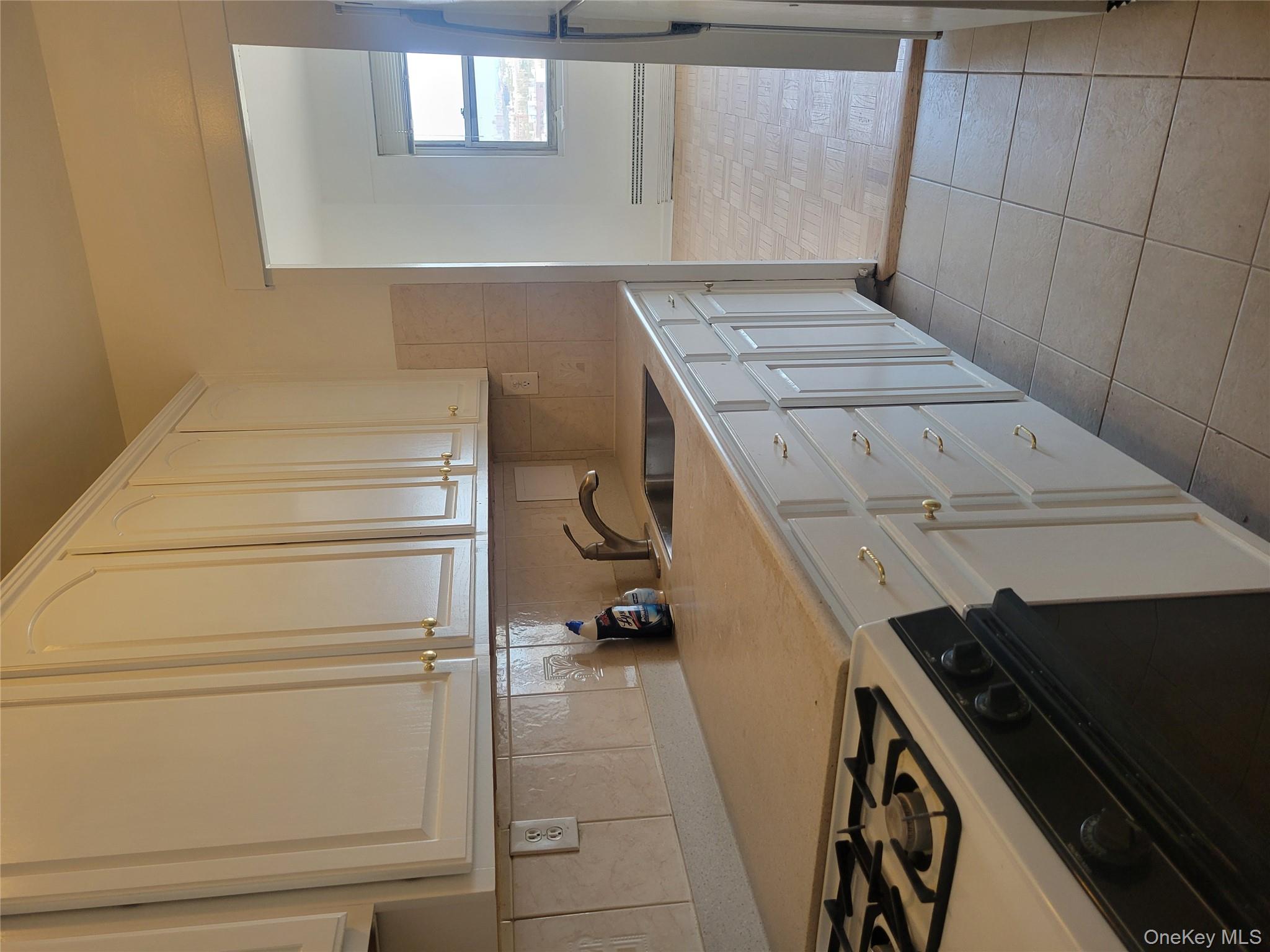 #7 photo, 7 FORDHAM HILL Oval, ブロンクス区 Bronx , NY 10468