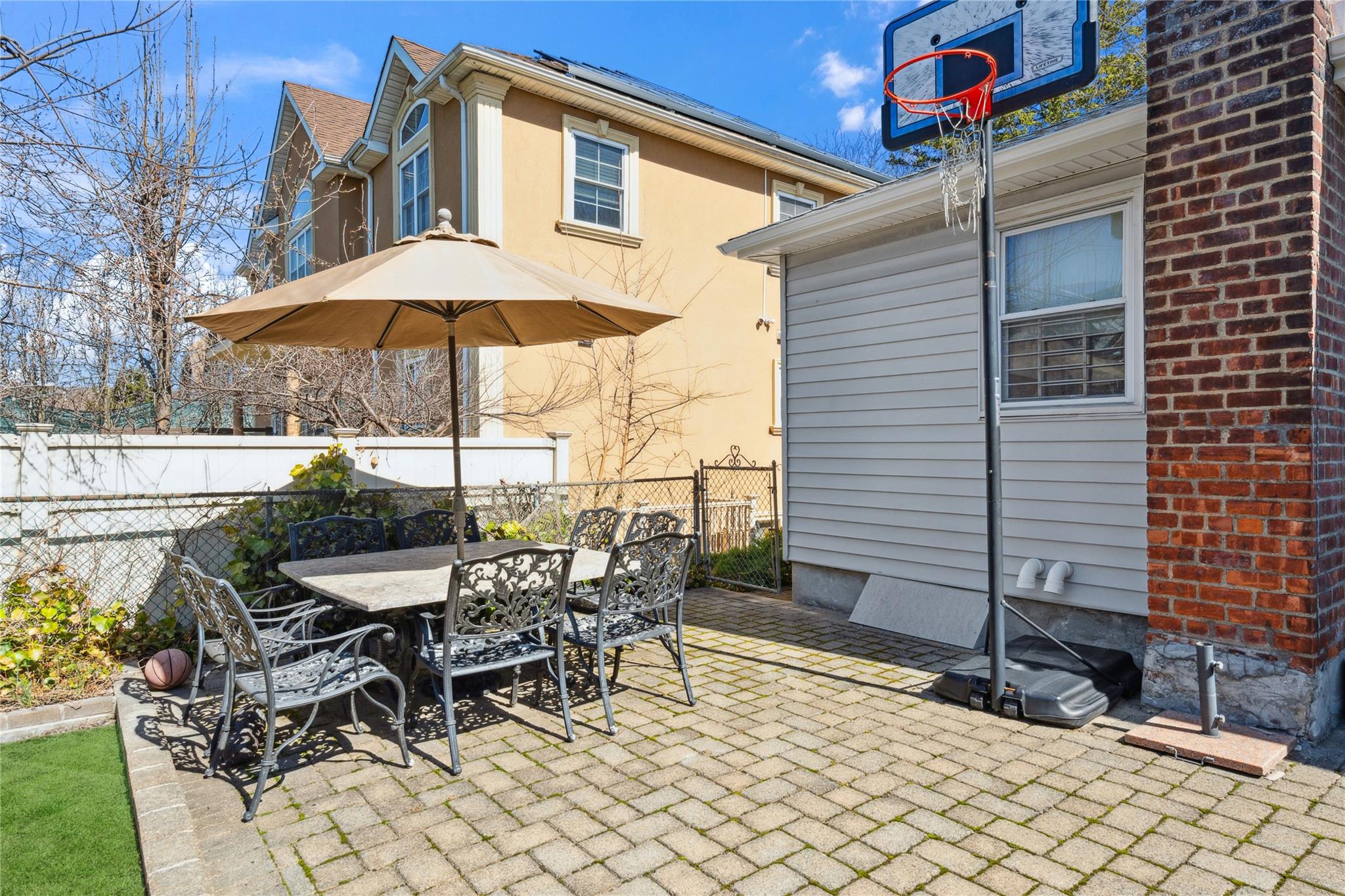 #11 photo, 2930 Bell Boulevard, クイーンズ区 Bayside , NY 11360