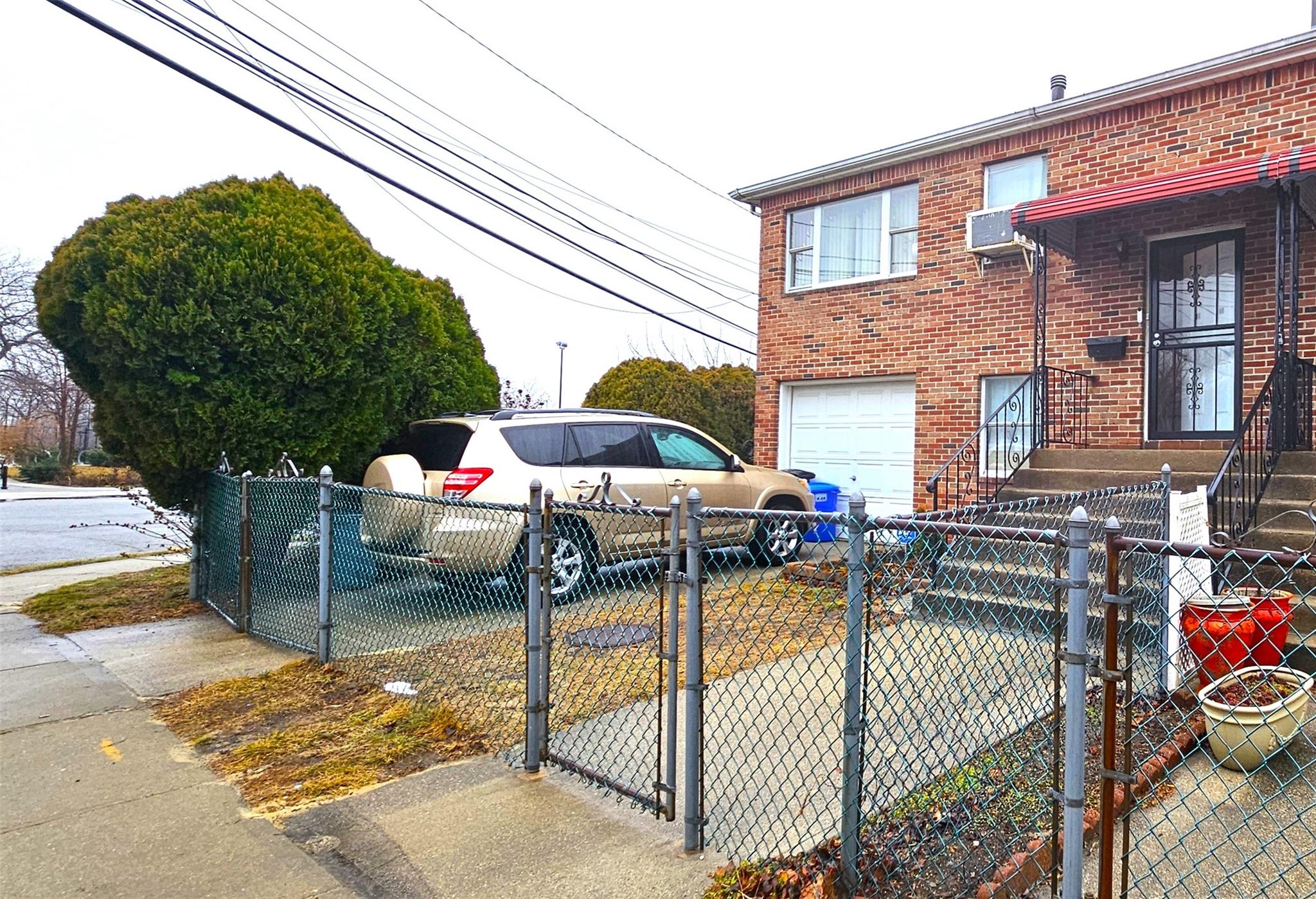 #3 photo, 29-64 Falcon Avenue, クイーンズ区 Far Rockaway , NY 11691