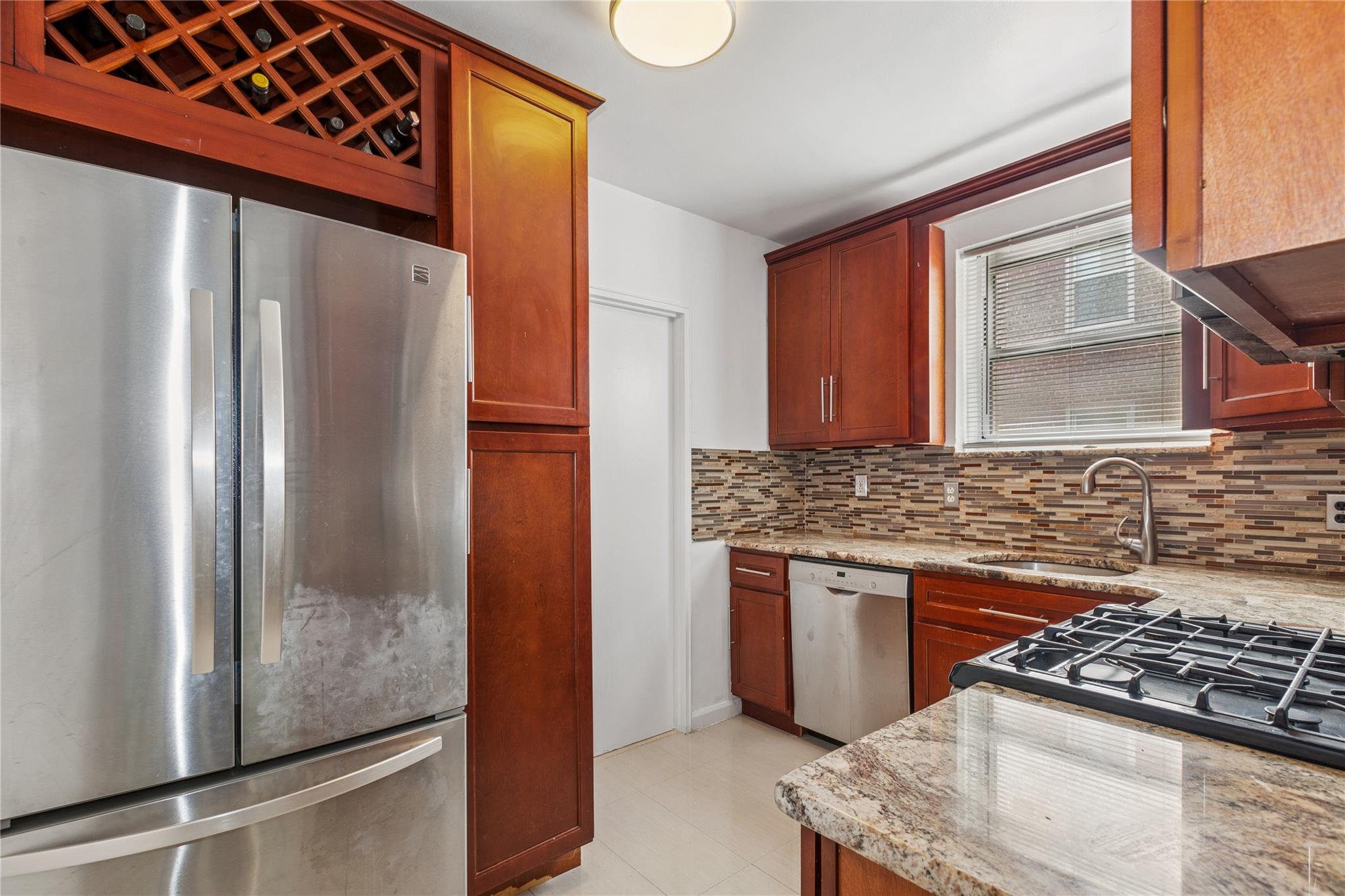 #8 photo, 110-20 71 Avenue, Forest Hills , NY 11375