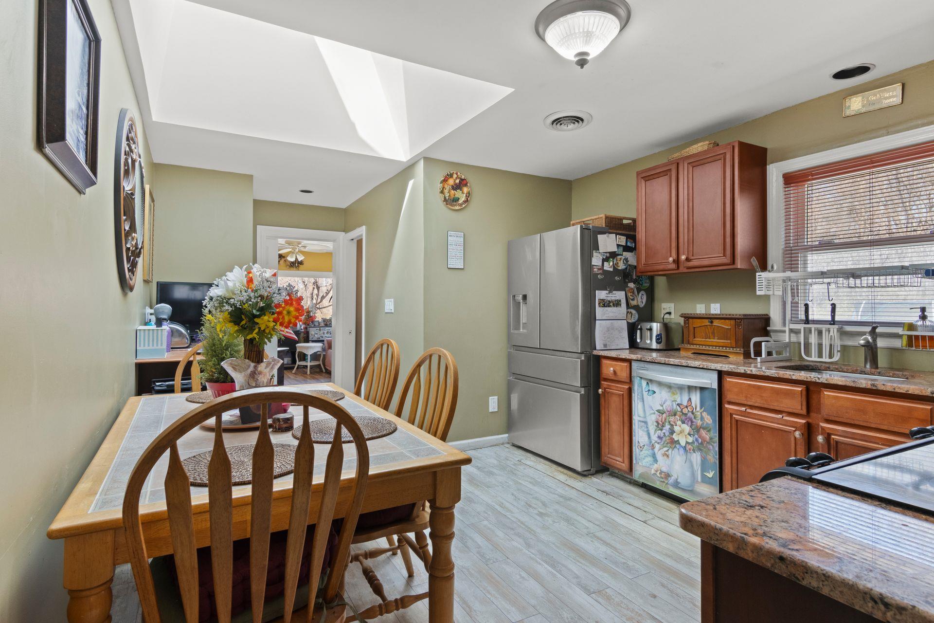 #10 photo, 43 Harrison Avenue, サフォーク郡 Hauppauge , NY 11788