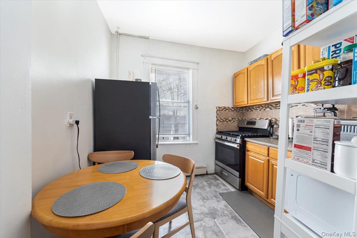 #5 photo, 22 Jones Place, Yonkers , NY 10703