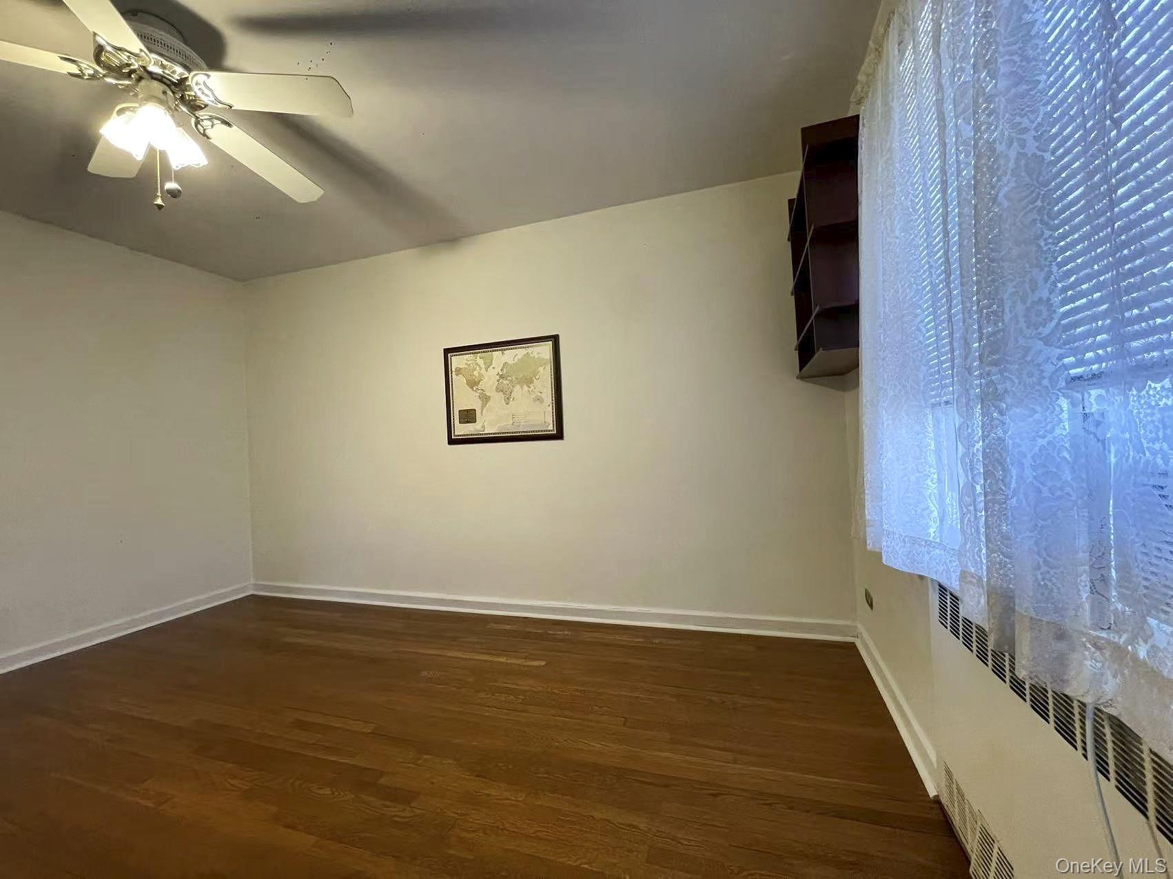 #10 photo, 67-66 108 Street, クイーンズ区 Forest Hills , NY 11375