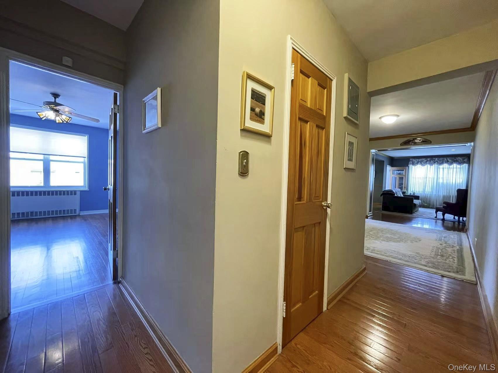 #11 photo, 67-66 108 Street, クイーンズ区 Forest Hills , NY 11375