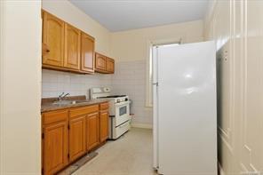 #13 photo, 663 Miller Avenue, ブルックリン区 Brooklyn , NY 11207