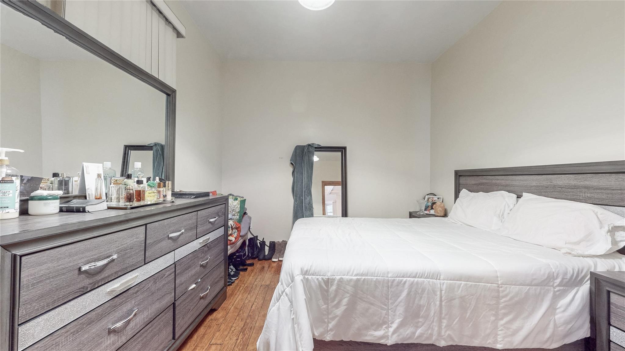 #9 photo, 479 Irving Avenue, Brooklyn , NY 11237