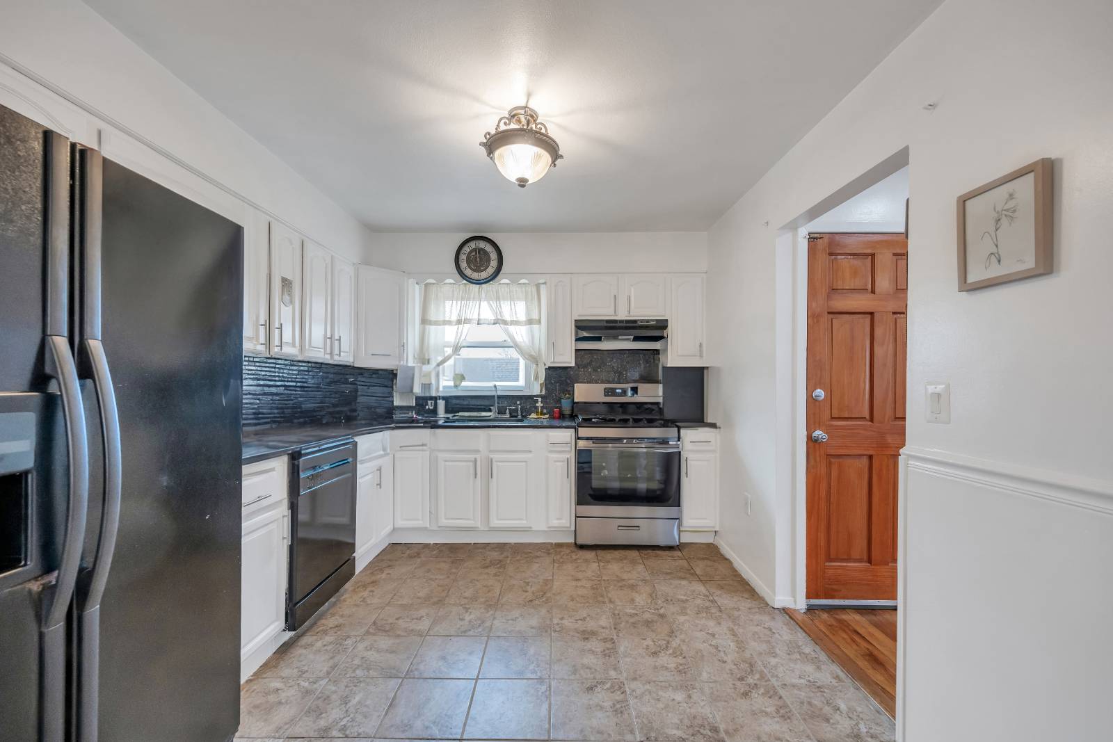 #8 photo, 431 Kirkman Ave, ナッソー郡 Elmont , NY 11003