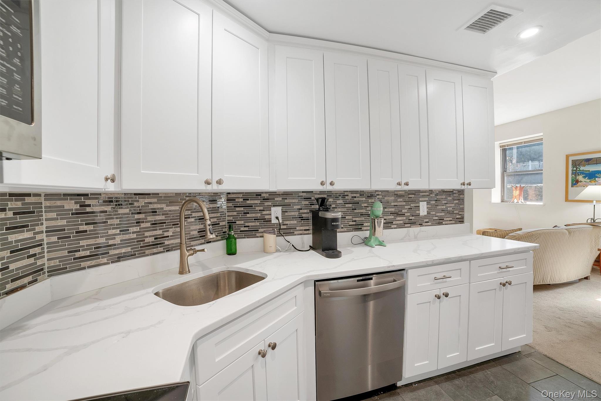 #13 photo, 85 McKinley Avenue, White Plains , NY 10606