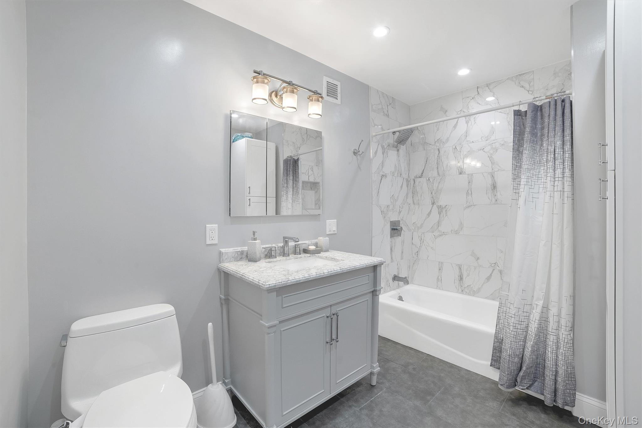 #15 photo, 85 McKinley Avenue, White Plains , NY 10606