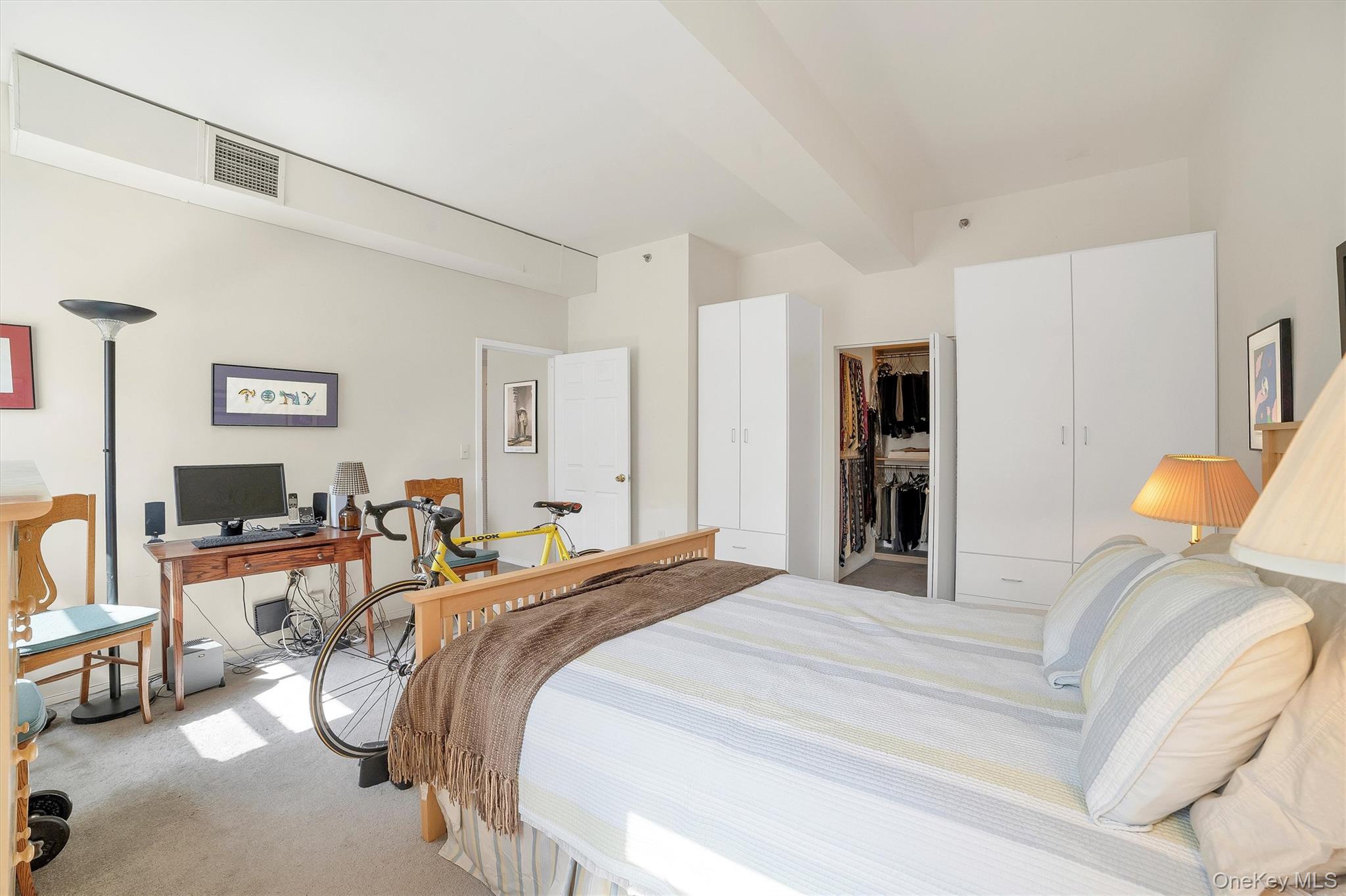 #19 photo, 85 McKinley Avenue, White Plains , NY 10606