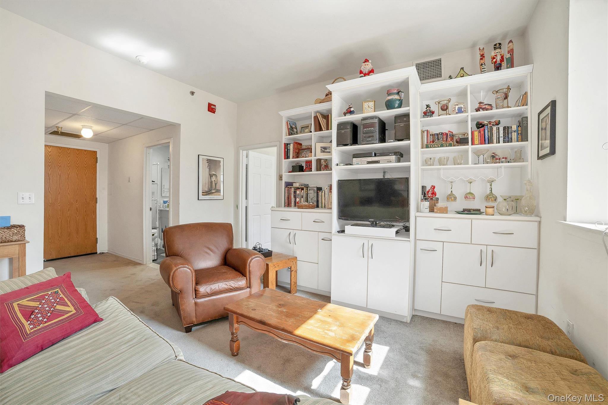 #7 photo, 85 McKinley Avenue, White Plains , NY 10606