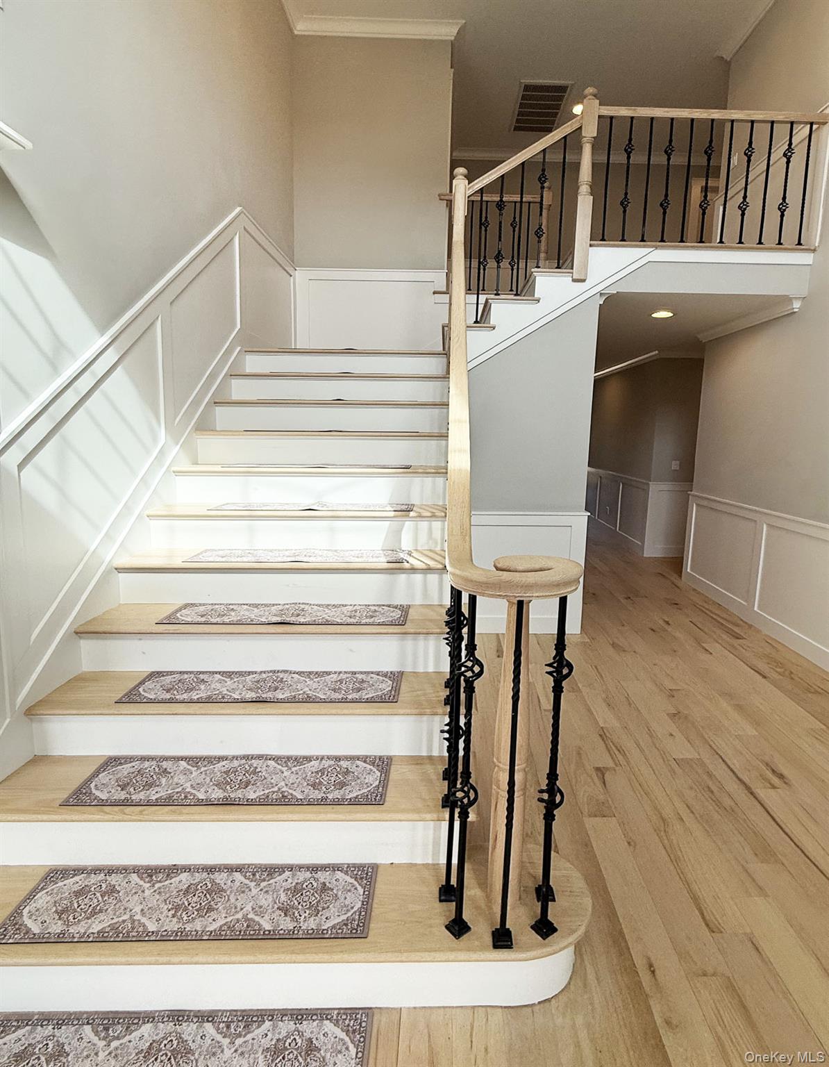 #4 photo, 255 Maple Avenue, ナッソー郡 East Meadow , NY 11554