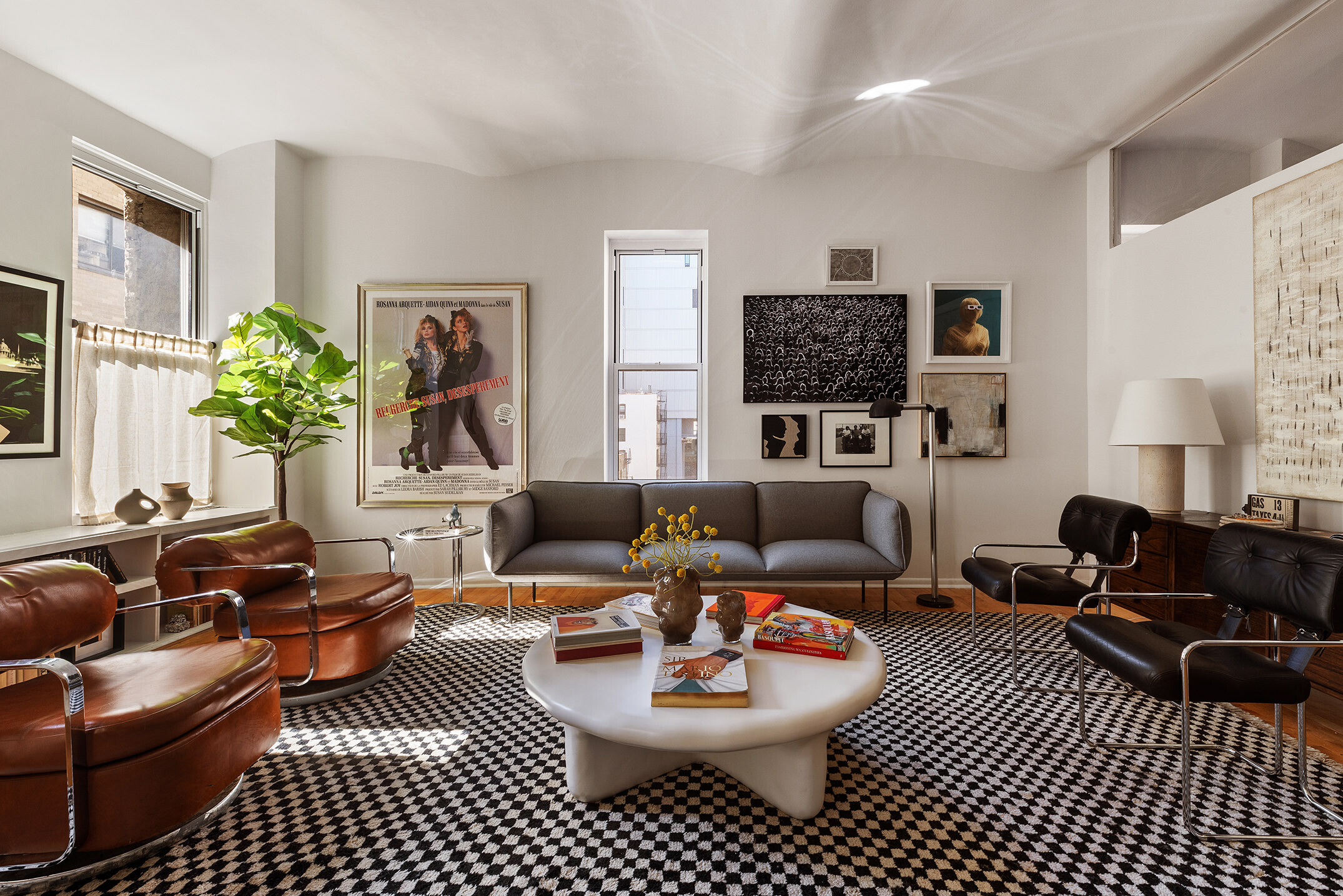 #2 photo, 4 W 16th Street, Flatiron , NY 10011