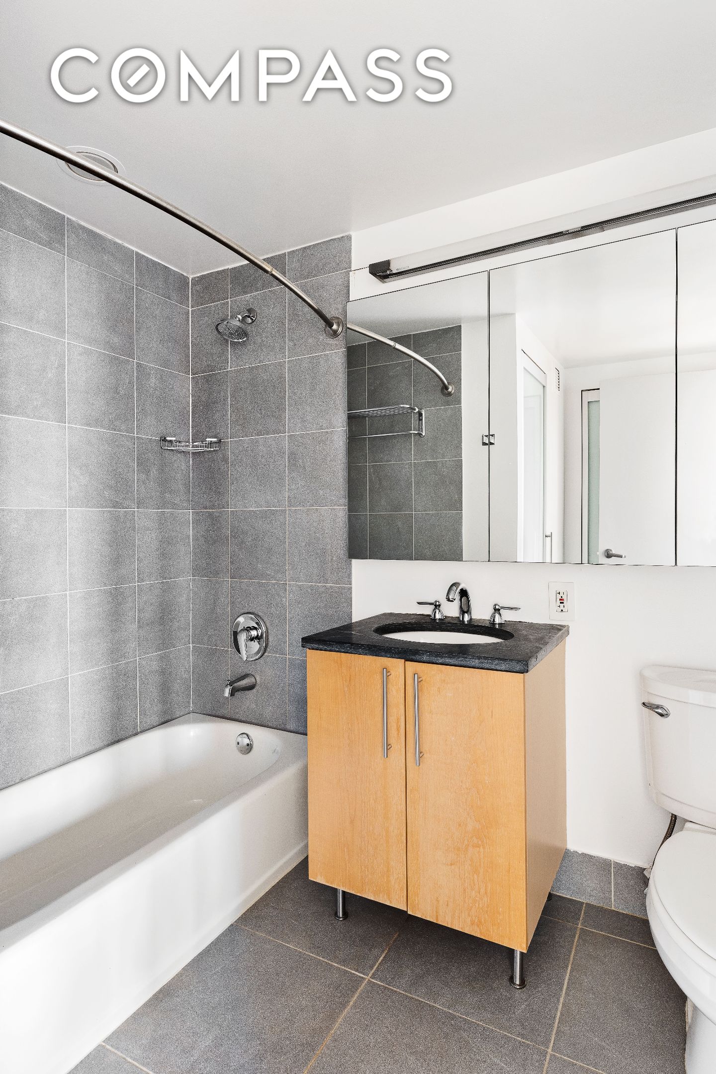 #7 photo, 242 E 25th Street, マンハッタン Kips Bay , NY 10010