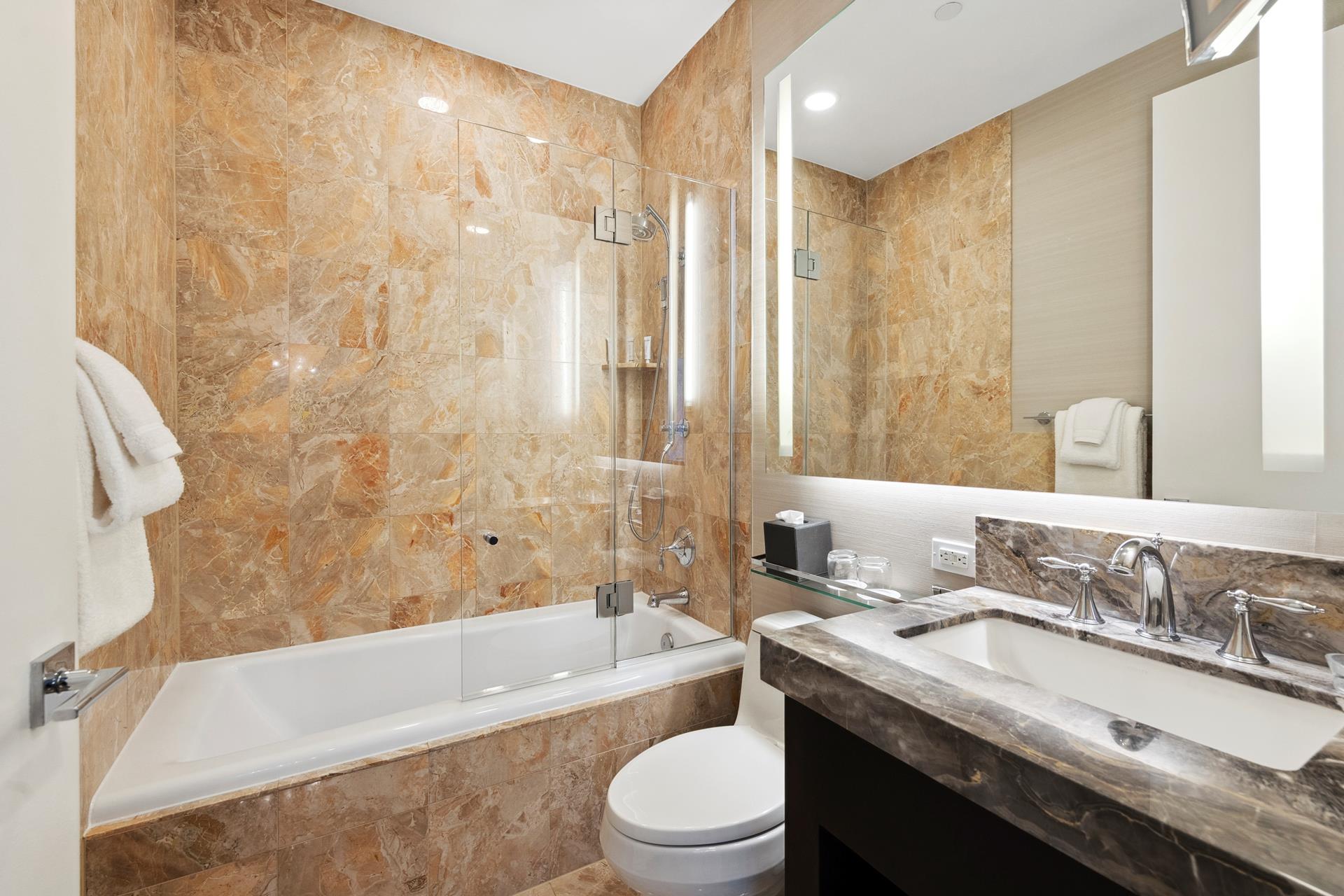 #7 photo, 1 CENTRAL Park W, マンハッタン Lincoln Square , NY 10023