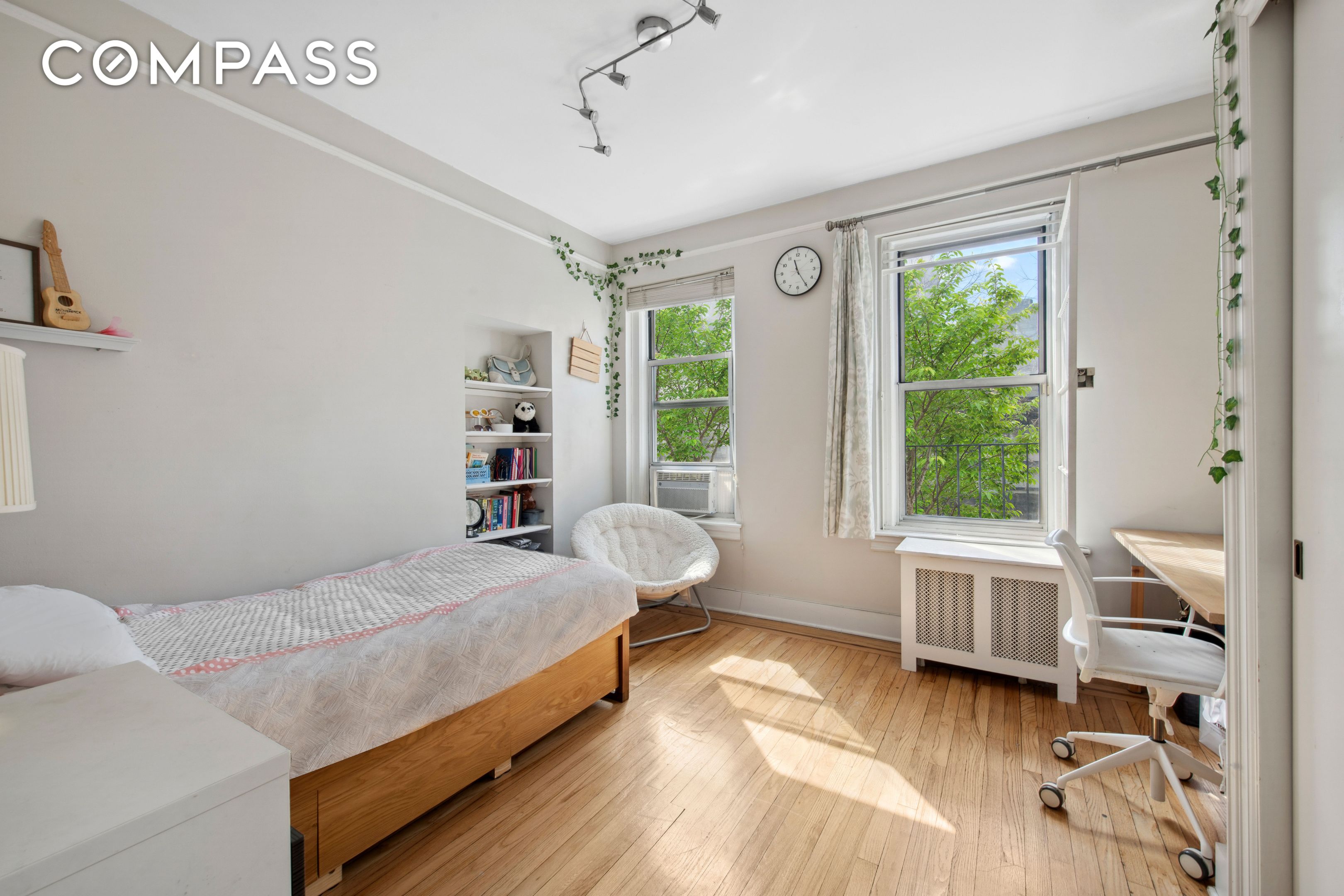 #5 photo, 320 E 83rd Street, マンハッタン Upper East Side , NY 10028