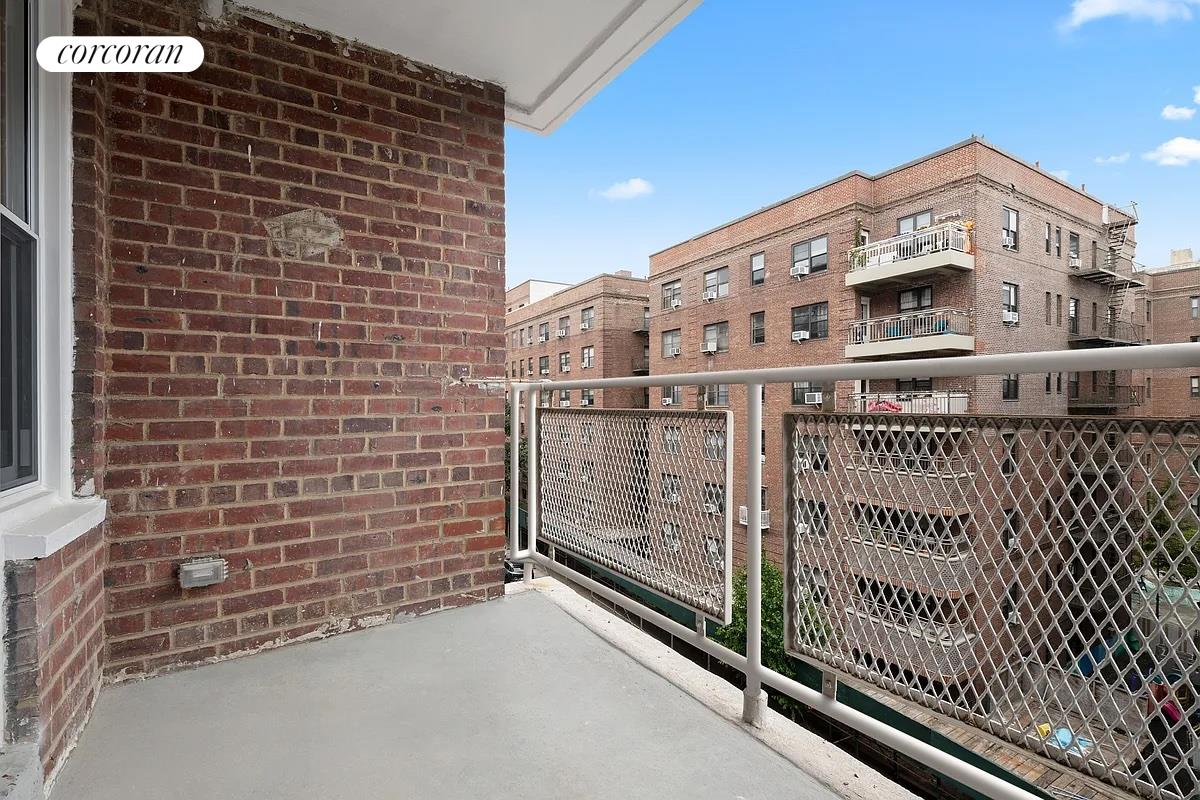 #8 photo, 104-20 68TH Drive, クイーンズ区 Forest Hills , NY 11375