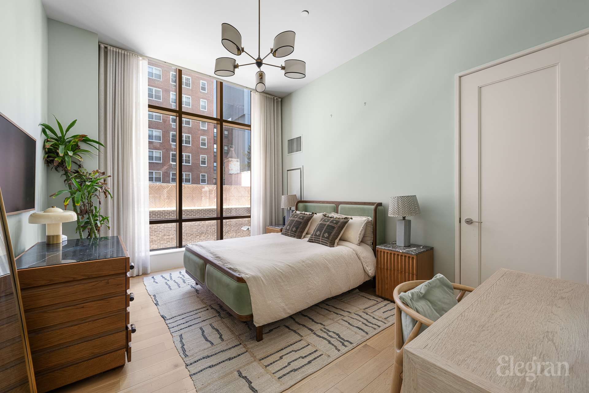 #11 photo, 215 E 19th Street, Gramercy Park , NY 10003