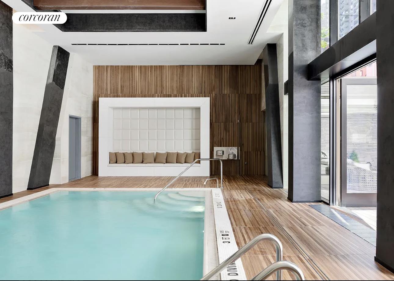 #11 photo, 505 W 43RD Street, マンハッタン Hells Kitchen , NY 10036