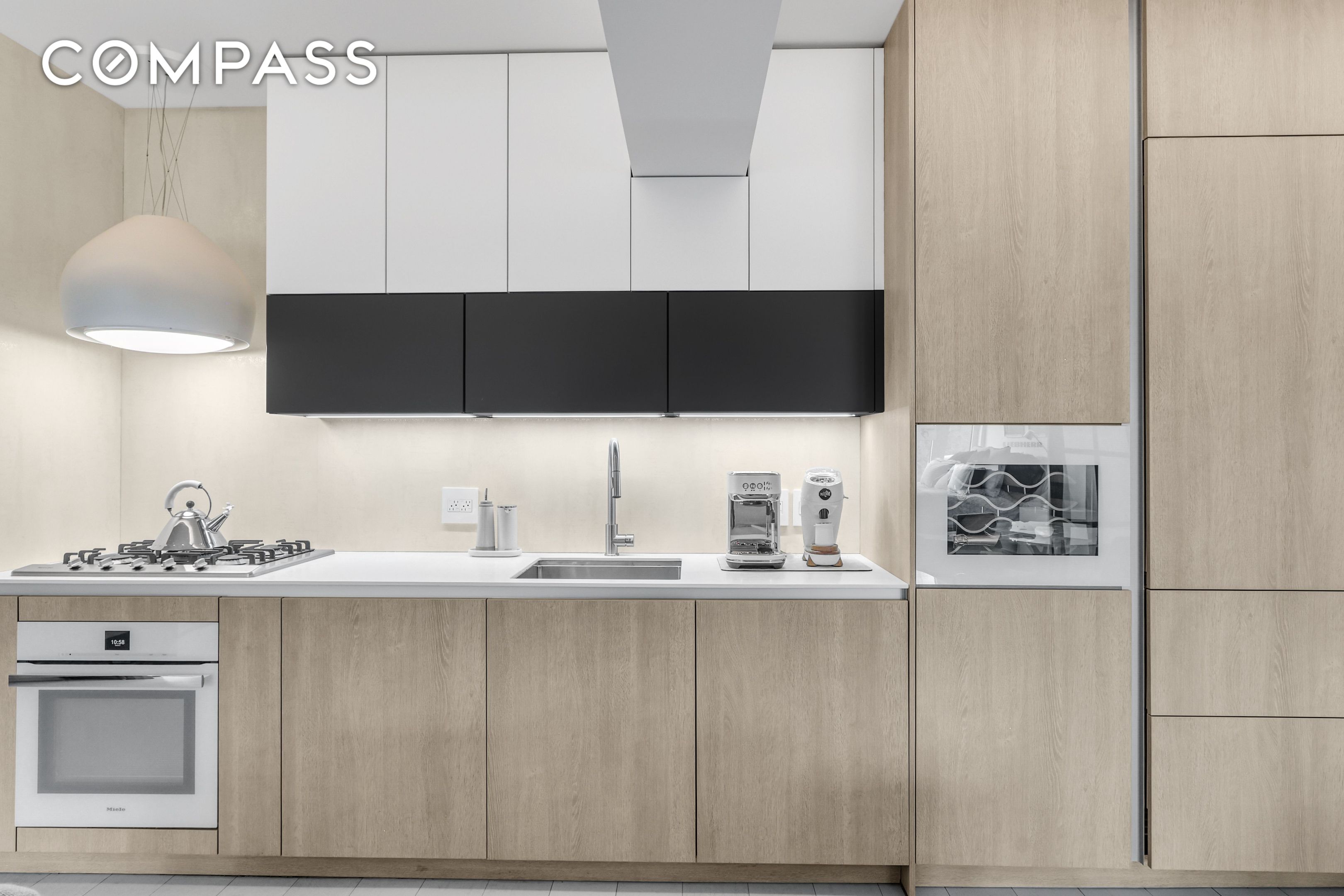 #9 photo, 120 Central Park S, マンハッタン Central Park South , NY 10019