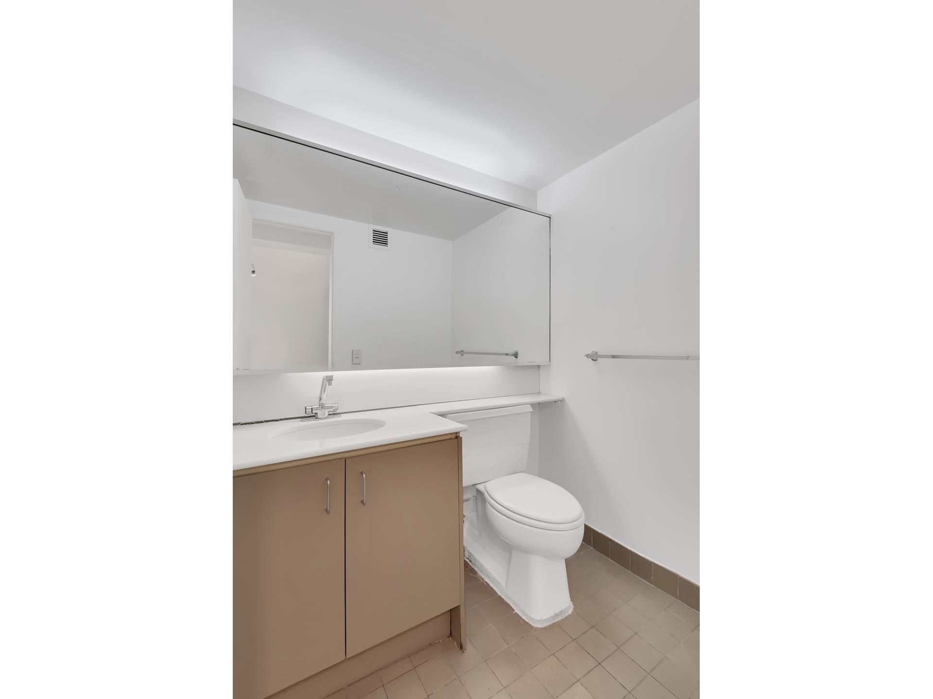 #17 photo, 135 W 70TH Street, マンハッタン Lincoln Square , NY 10023