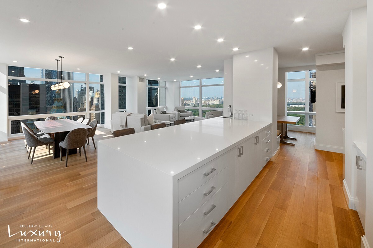 #14 photo, 721 Fifth Avenue, マンハッタン Midtown Central , NY 10022