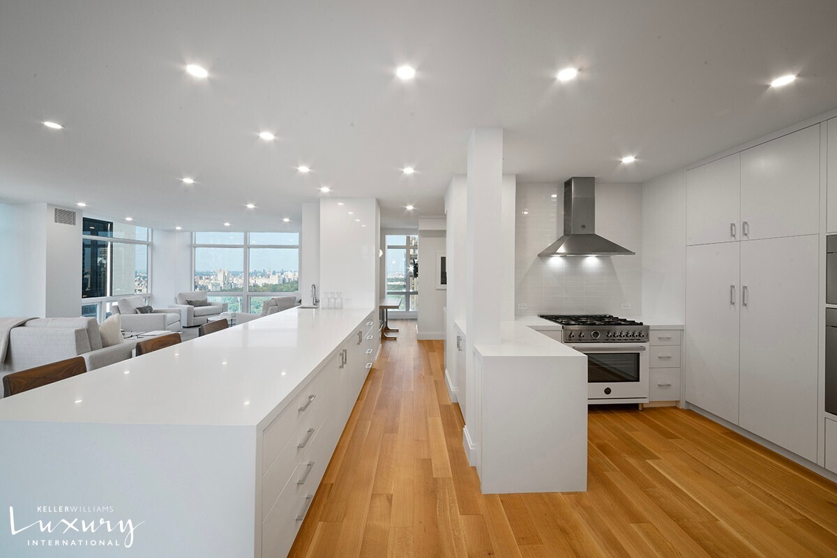 #15 photo, 721 Fifth Avenue, マンハッタン Midtown Central , NY 10022