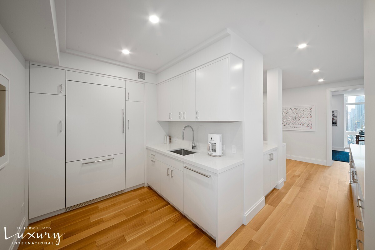 #17 photo, 721 Fifth Avenue, マンハッタン Midtown Central , NY 10022