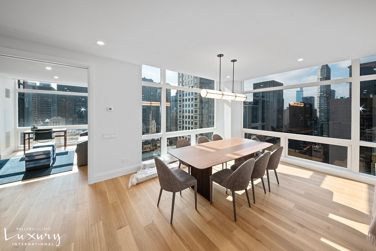 #8 photo, 721 Fifth Avenue, マンハッタン Midtown Central , NY 10022