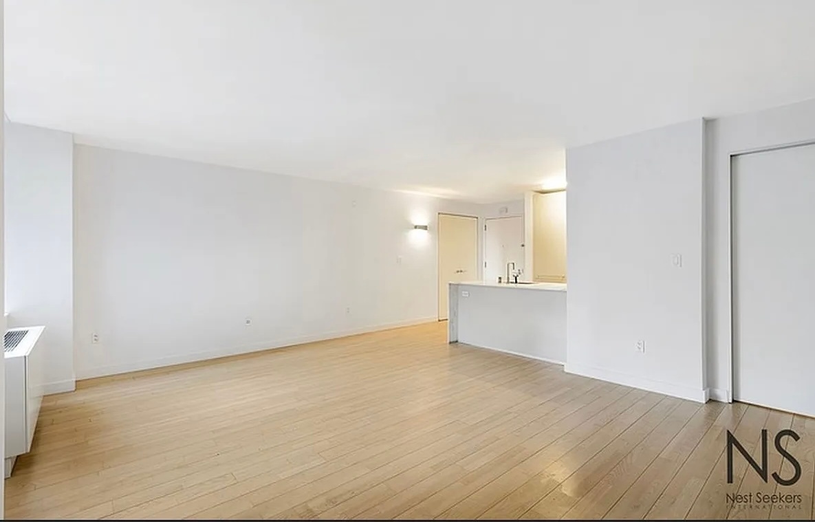 #7 photo, 322 W 57th Street, マンハッタン Clinton , NY 10019