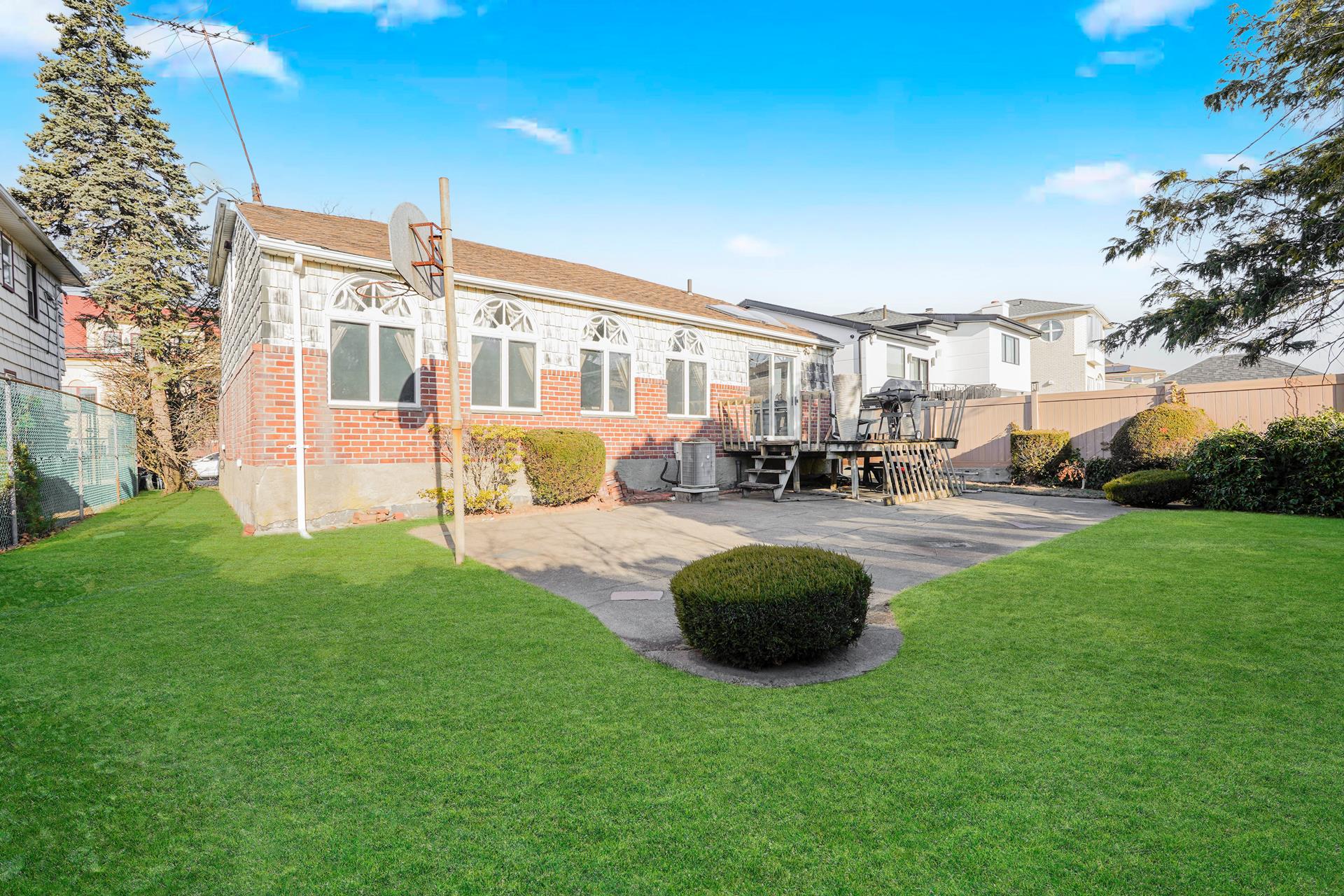 #5 photo, 333 MAYFAIR Drive N, ブルックリン区 Mill Basin , NY 11234