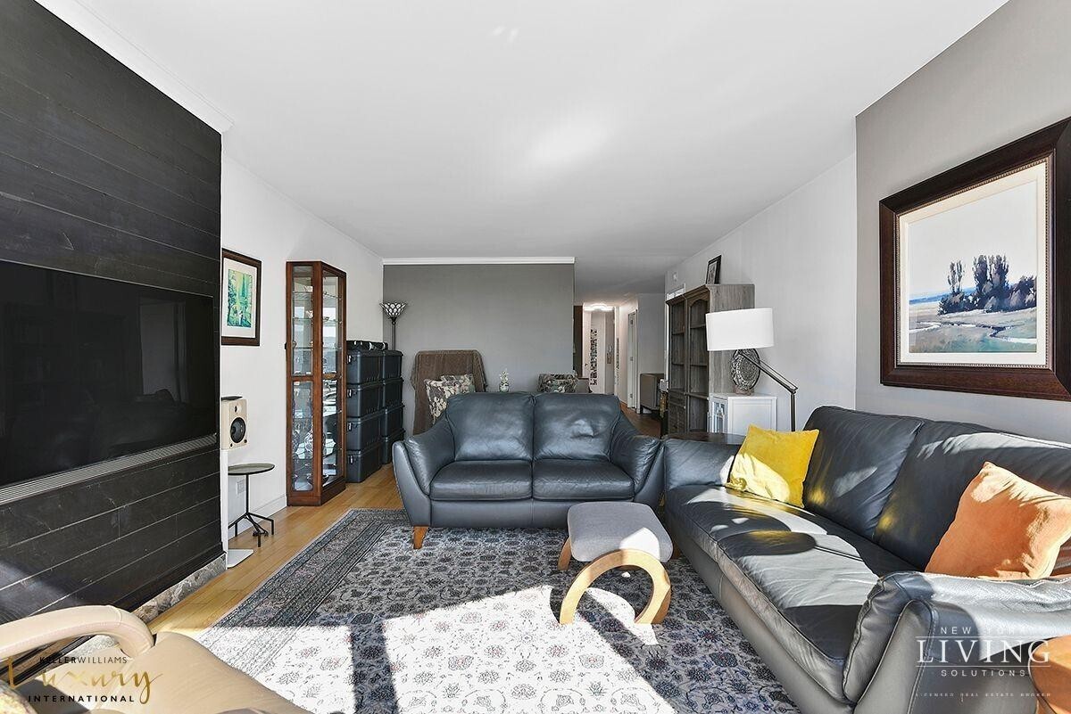 #7 photo, 330 E 38th Street, マンハッタン Murray Hill , NY 10016