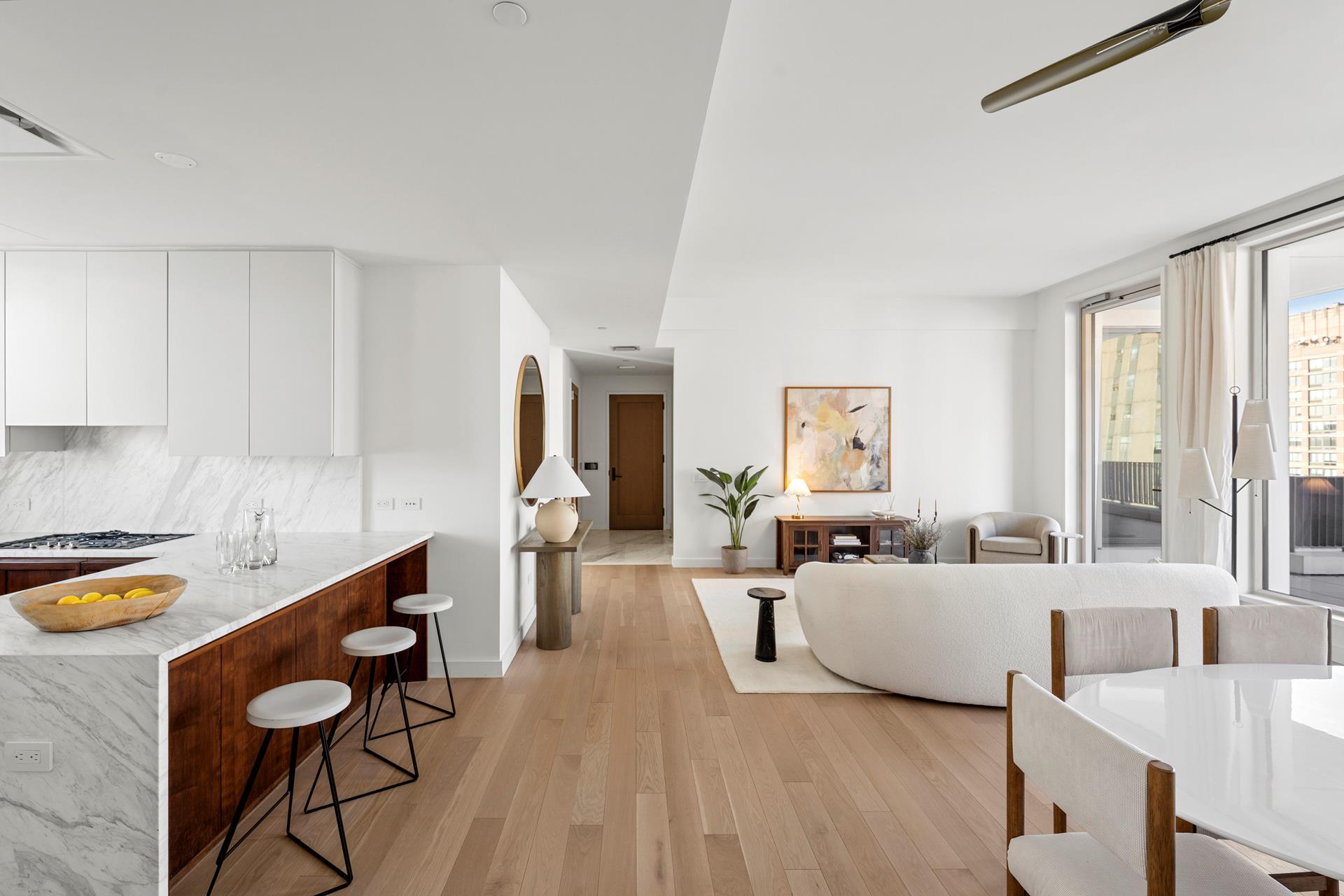 #3 photo, 212 W 93RD Street, マンハッタン Upper West Side , NY 10025