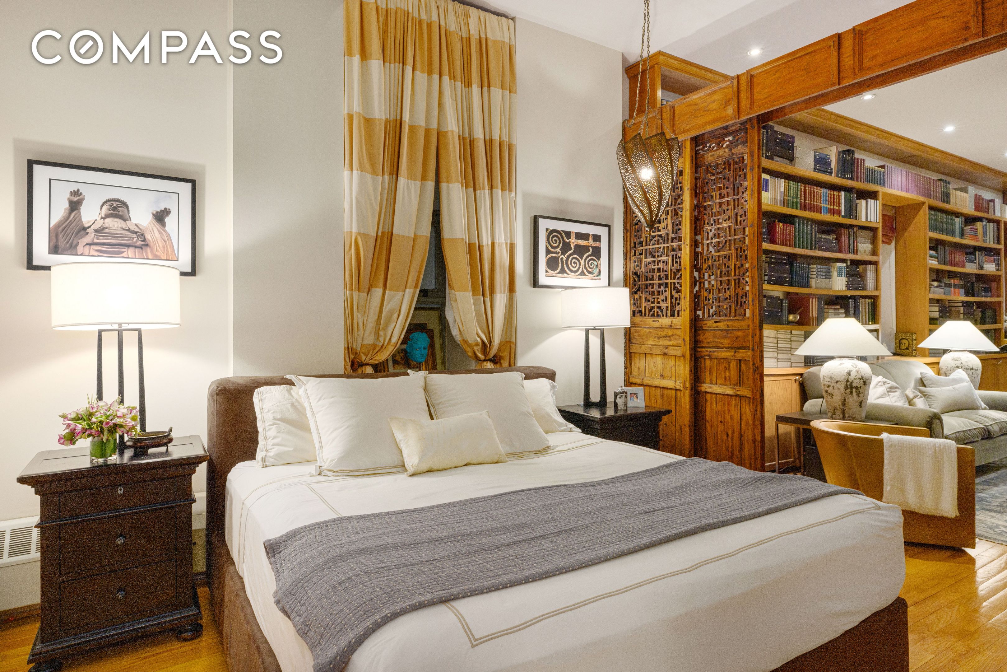 #12 photo, 354 Broadway, TriBeCa , NY 10013