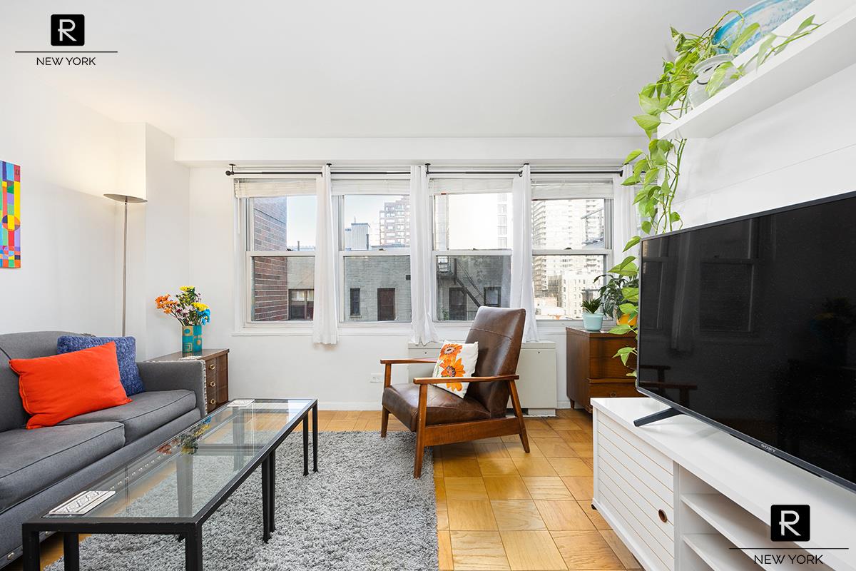 #8 photo, 363 E 76th Street, Upper East Side , NY 10021