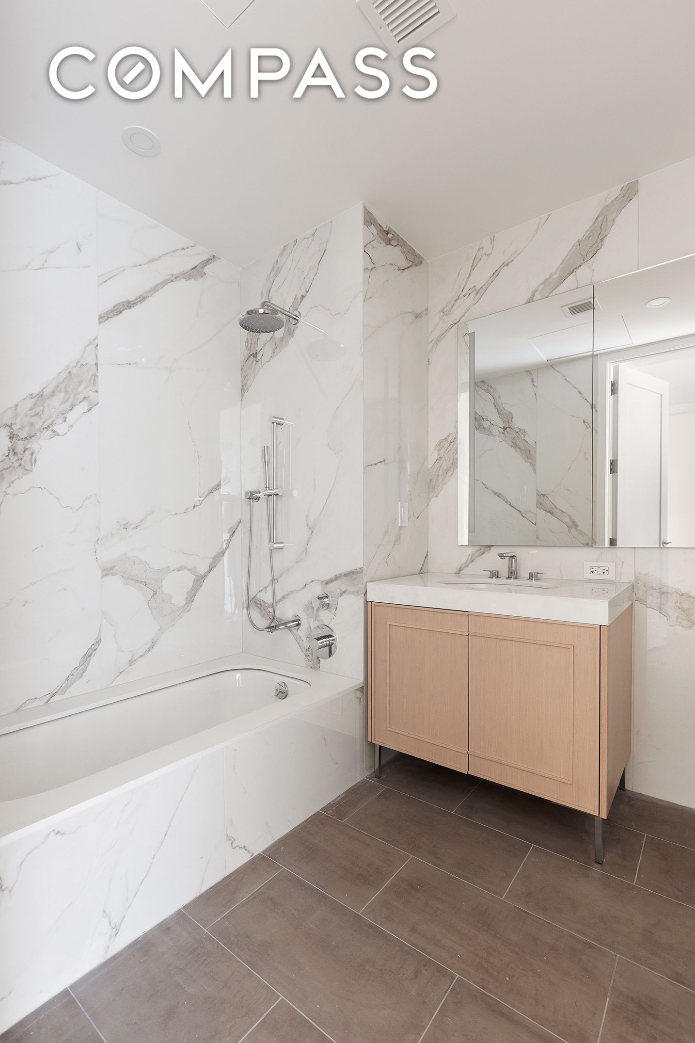 #13 photo, 15 W 96th Street, マンハッタン Upper West Side , NY 10025