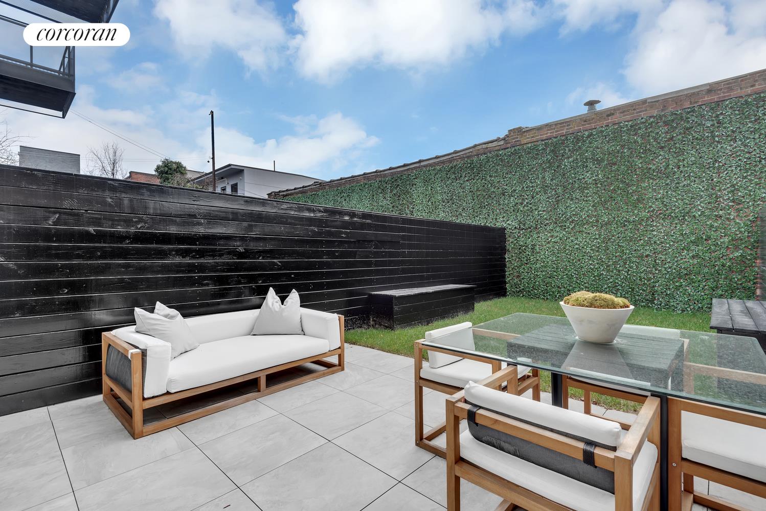 #7 photo, 24 HUNTINGTON Street, ブルックリン区 Red Hook , NY 11231