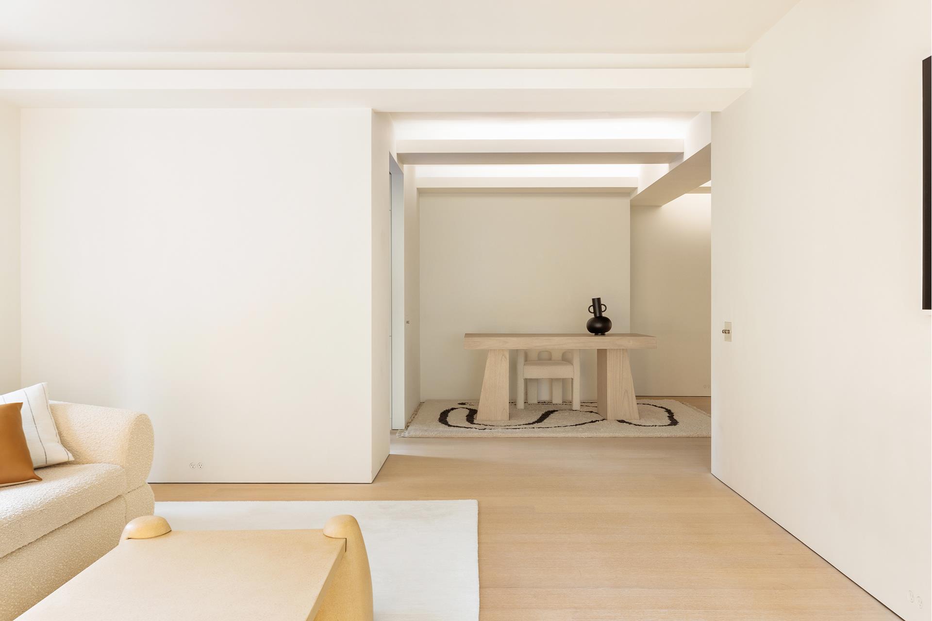 #3 photo, 235 E 49TH Street, マンハッタン Turtle Bay , NY 10017