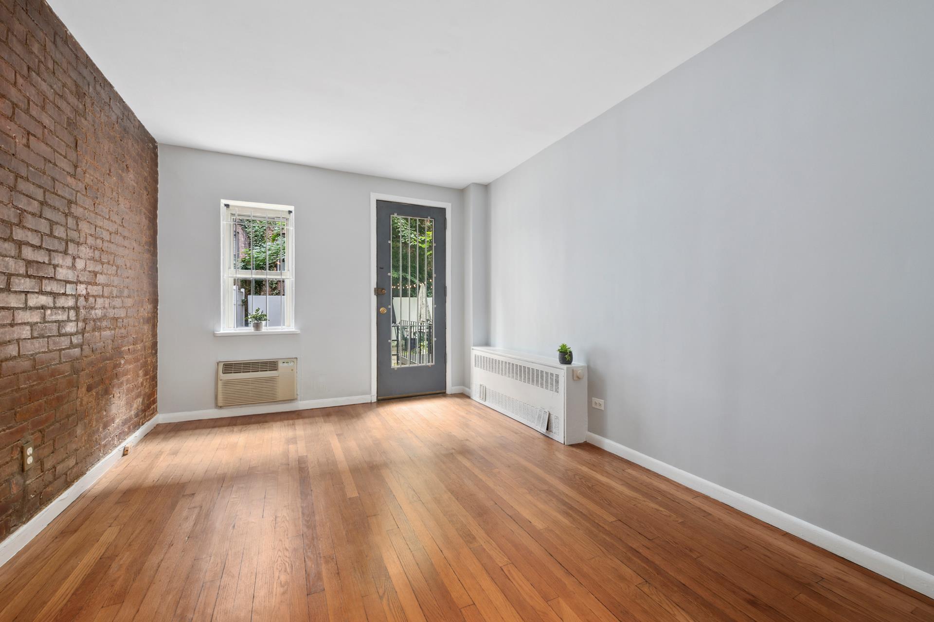 #6 photo, 482 E 74TH Street, マンハッタン Lenox Hill , NY 10021