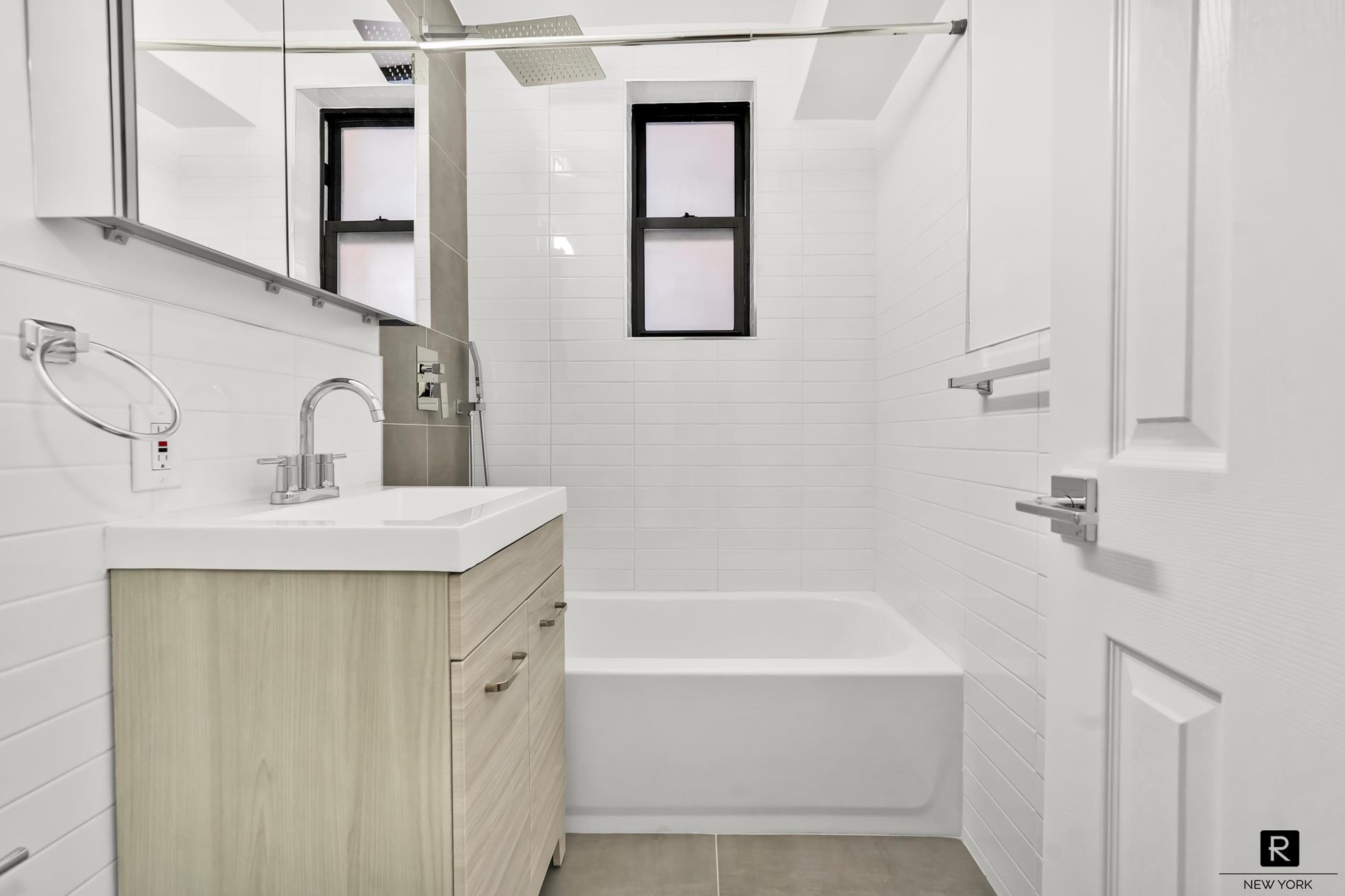 #11 photo, 10 E 43rd Street, ブルックリン区 East Flatbush , NY 11203