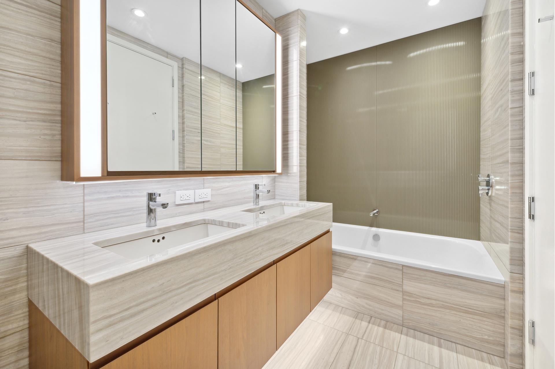 #10 photo, 50 WEST Street, マンハッタン Financial District , NY 10006