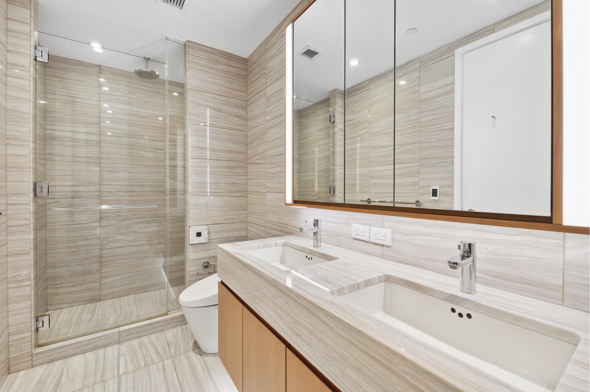 #8 photo, 50 WEST Street, マンハッタン Financial District , NY 10006