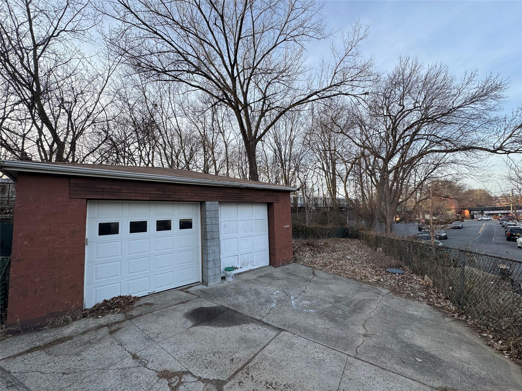 #12 photo, 2543 Bouck Avenue, ブロンクス区 Bronx , NY 10469