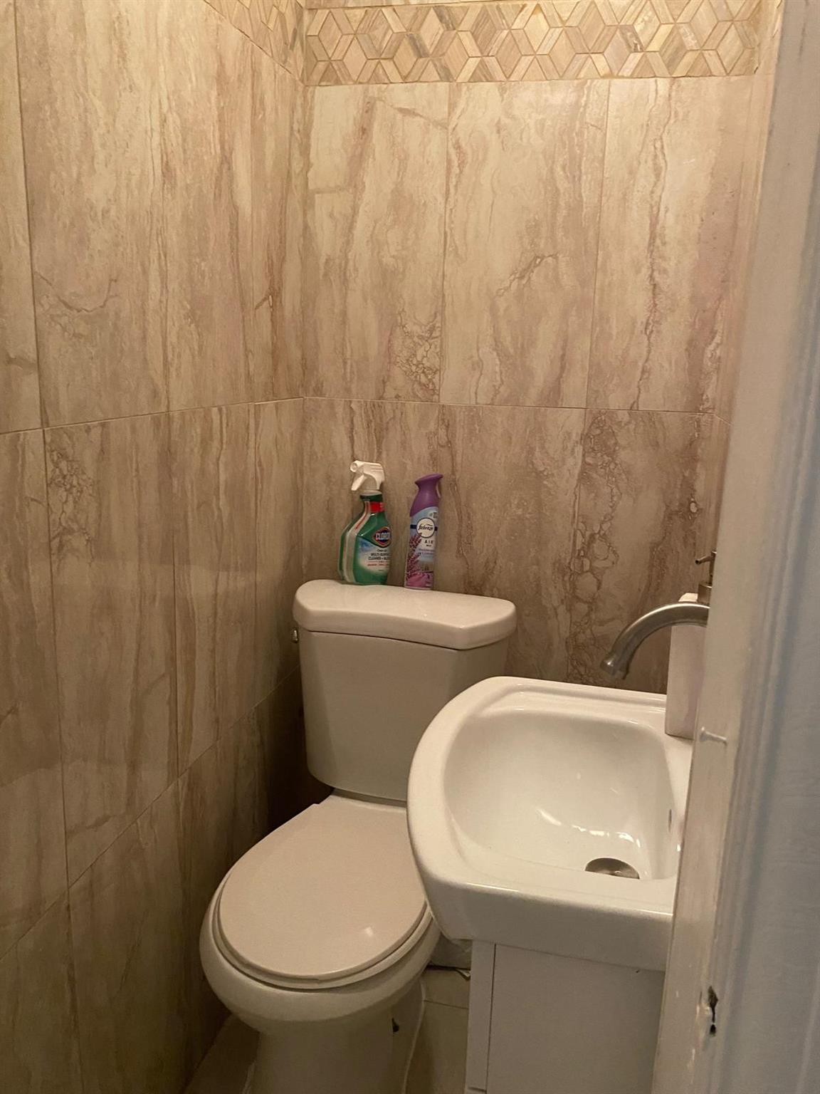 #14 photo, 225-23 Murdock Avenue, クイーンズ区 Queens Village , NY 11429