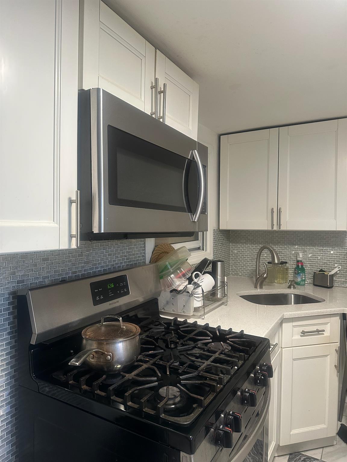 #3 photo, 225-23 Murdock Avenue, クイーンズ区 Queens Village , NY 11429